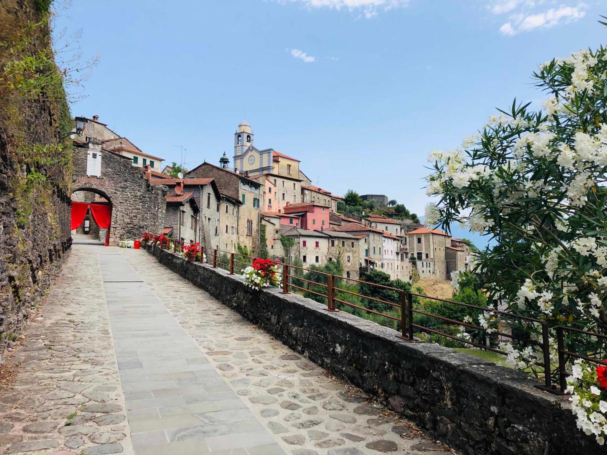 La Finestra Di Dante Mulazzo Exterior foto